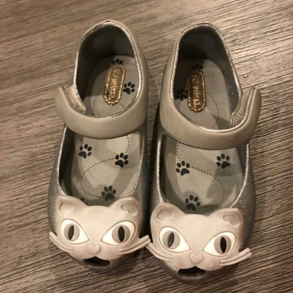Mini Melissa Silver Kitty Shoes Sz 8